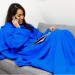 Hugz - tæppet med ærmer - Blå - med personalisering